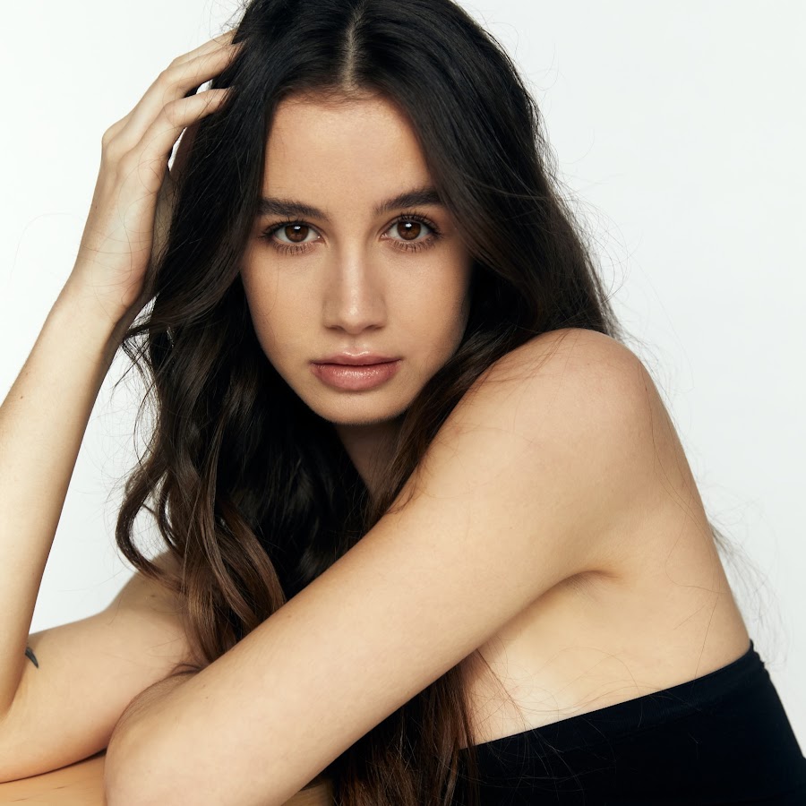 The Author-as-Bookfluencer Model: How Mads Rafferty Hit 1.87M Views